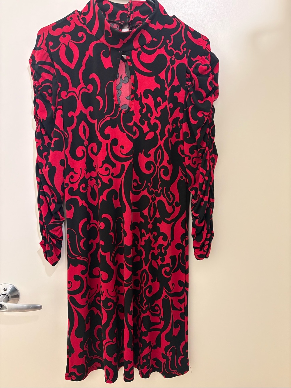 INC International Concepts Dress Large Red Black Scroll Keyhole Ruched Sleeve